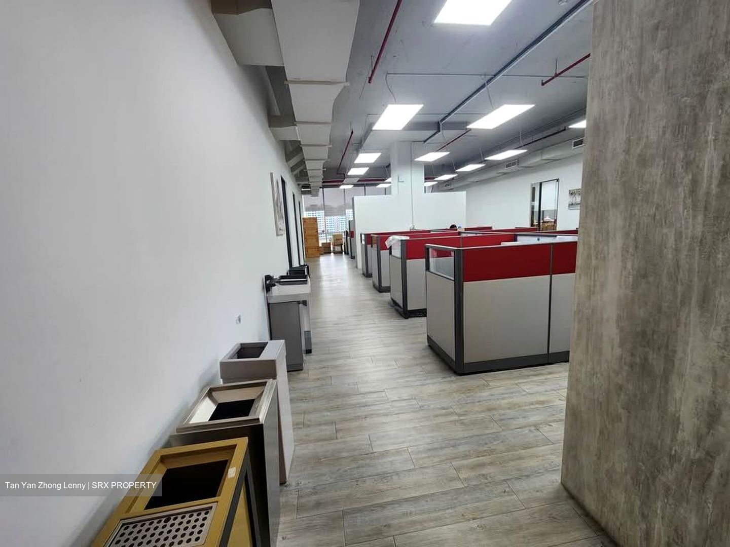 Bulim Avenue (D22), Factory #595010711